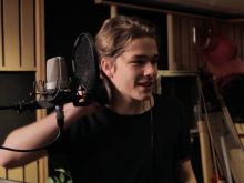 Jonas Hoff Oftebro