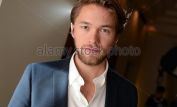 Jonas Hoff Oftebro