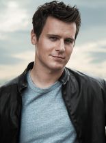 Jonathan Groff