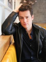 Jonathan Groff