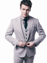 Jonathan Groff