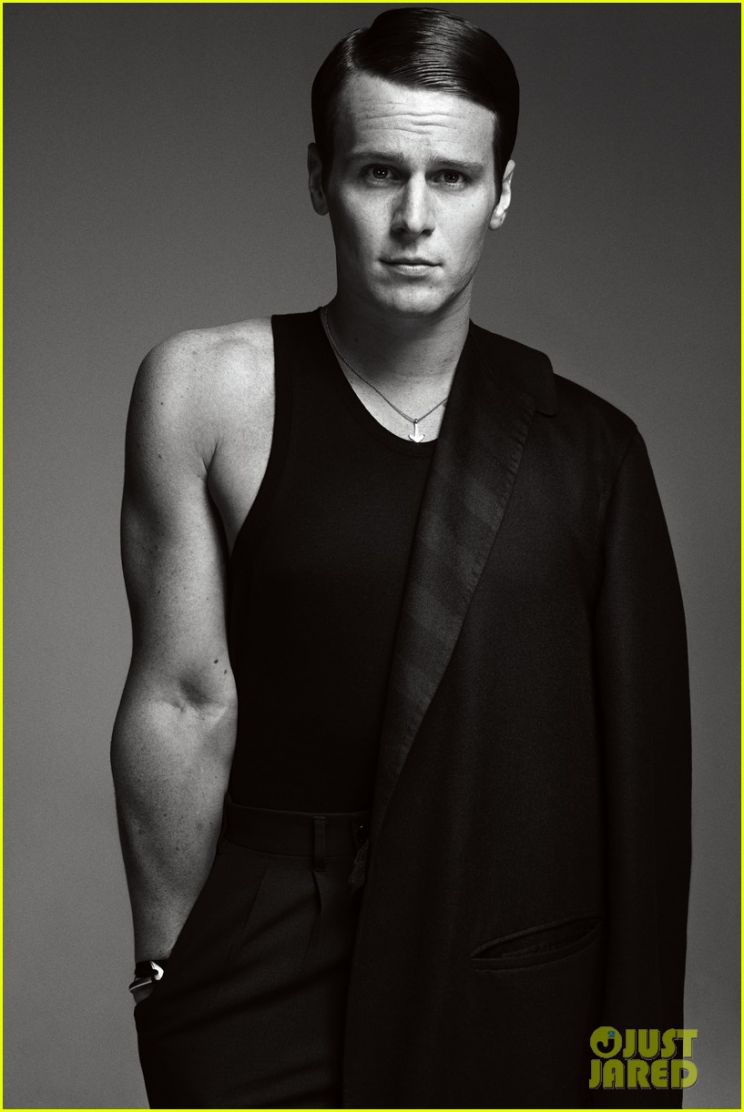 Jonathan Groff
