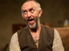 Jonathan Pryce