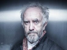 Jonathan Pryce