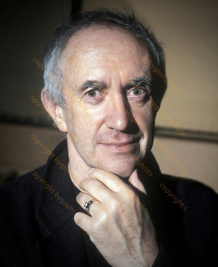 Jonathan Pryce