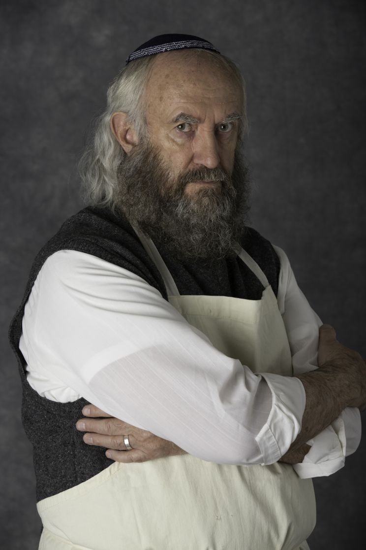 Jonathan Pryce