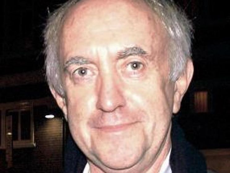 Jonathan Pryce