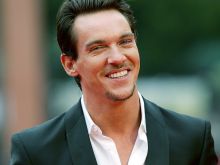 Jonathan Rhys Meyers