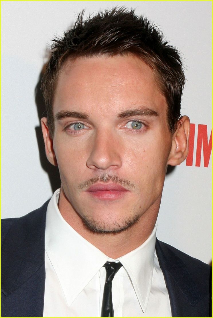 Jonathan Rhys Meyers