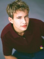 Jonathan Taylor Thomas #62745 picture (Portrait Medium)