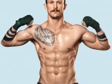 Jonathan Tucker