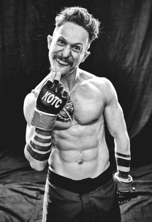 Jonathan Tucker
