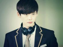 Jong-Suk Lee