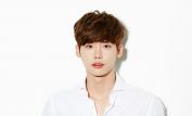 Jong-Suk Lee