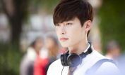 Jong-Suk Lee