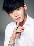 Jong-Suk Lee