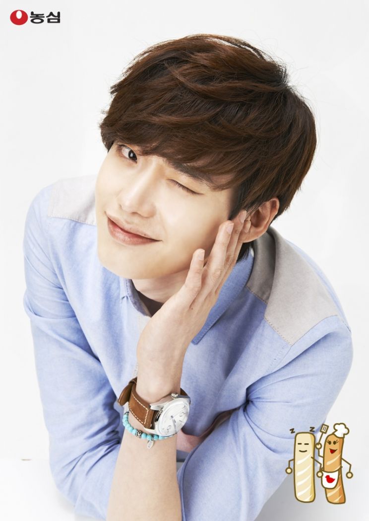 Jong-Suk Lee