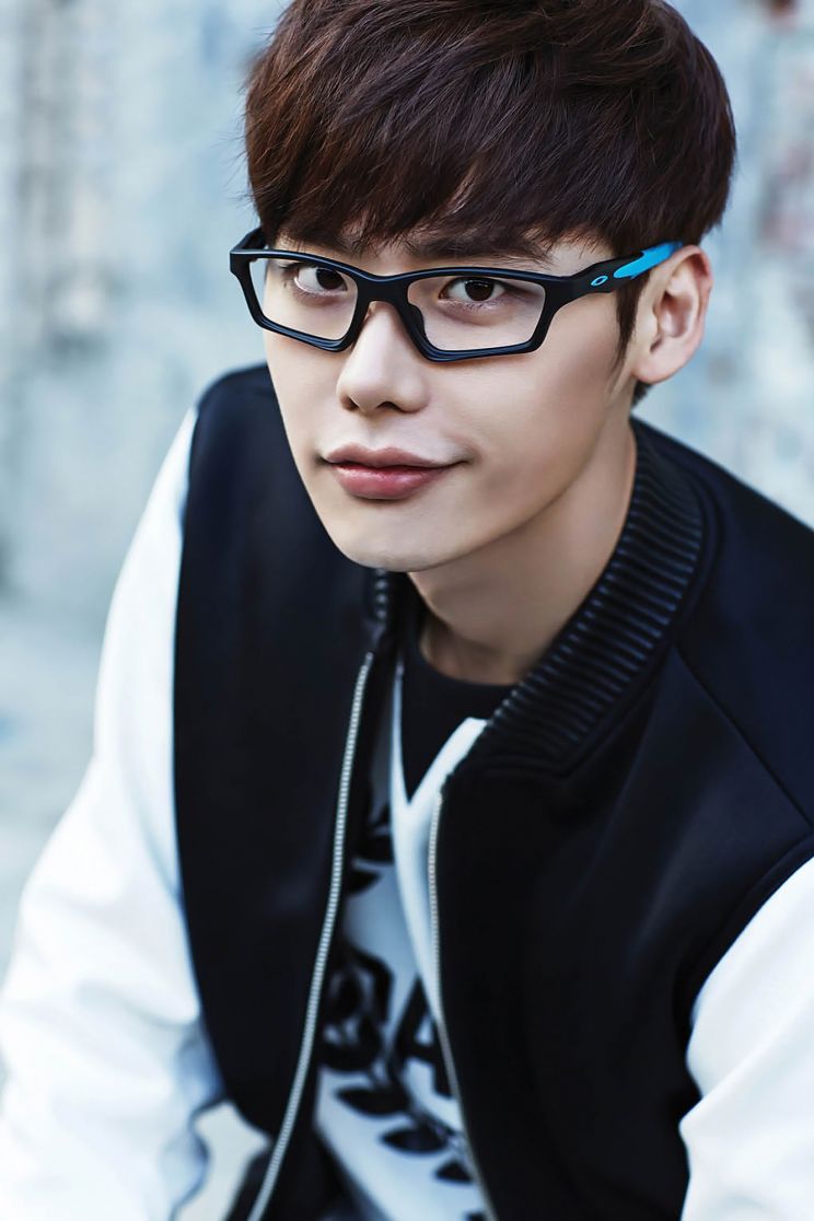 Jong-Suk Lee