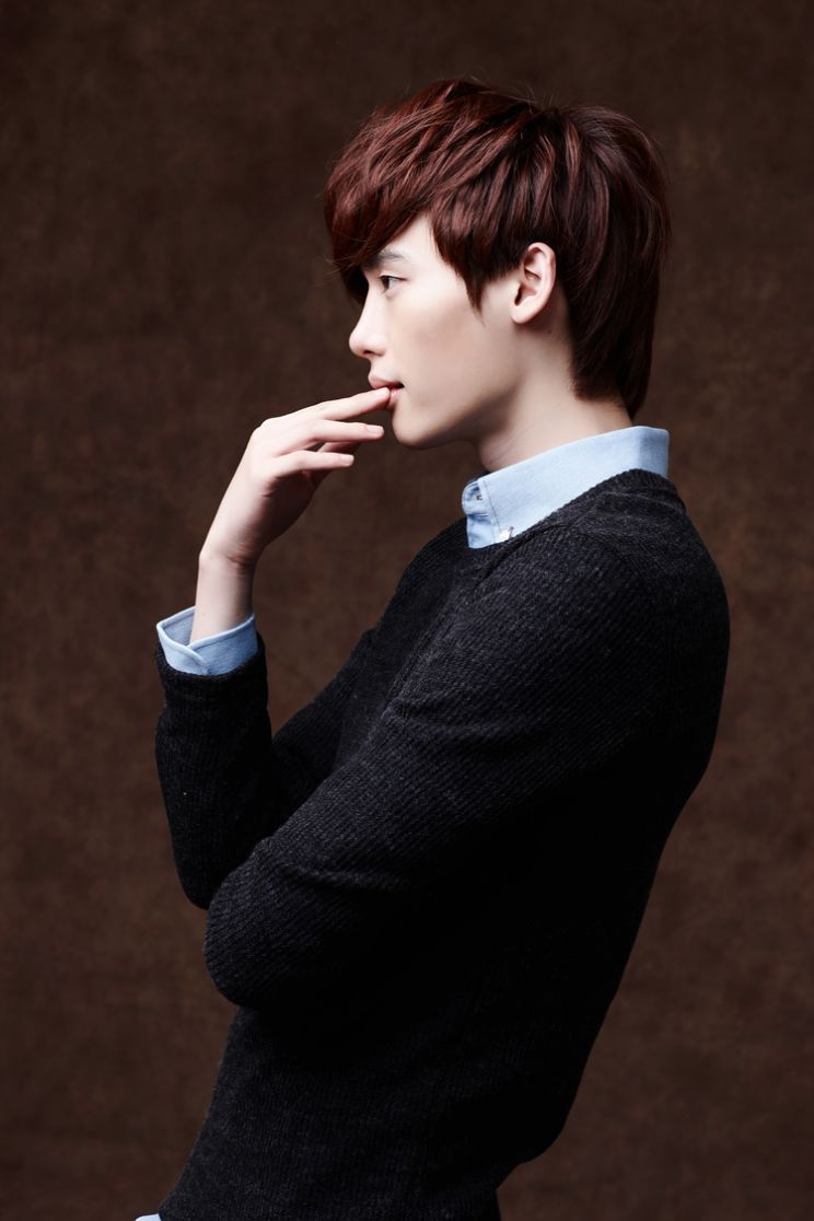 Jong-Suk Lee