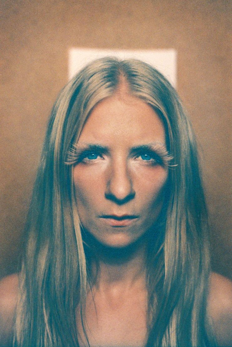 Jonna Lee