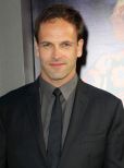 Jonny Lee Miller