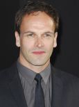 Jonny Lee Miller