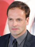 Jonny Lee Miller