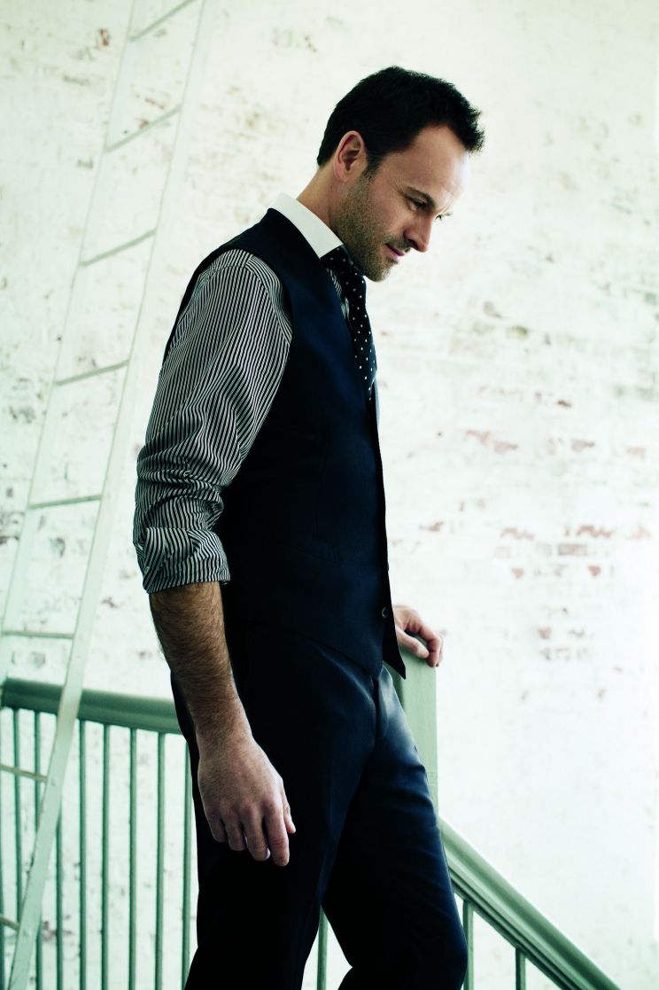 Jonny Lee Miller