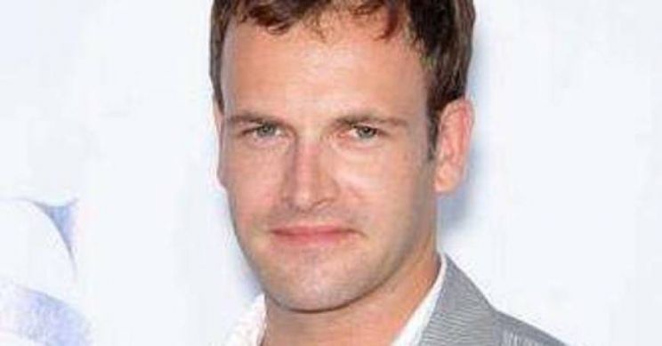 Jonny Lee Miller