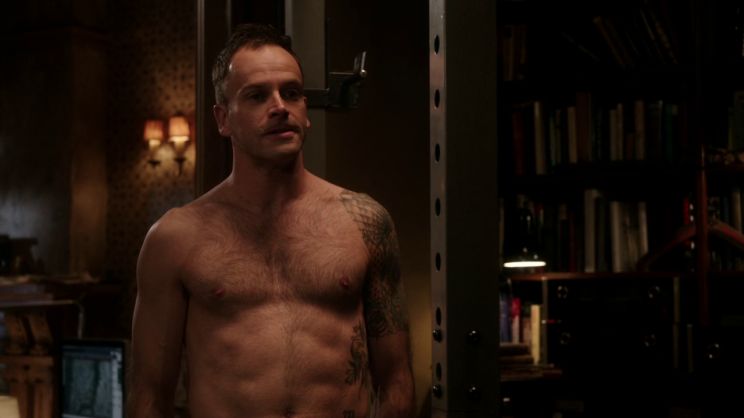 Jonny Lee Miller