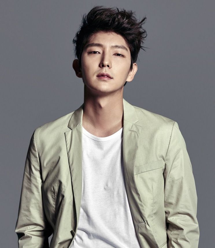 Joon-Gi Lee