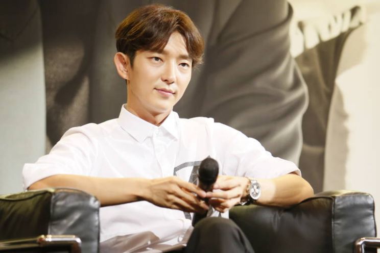 Joon-Gi Lee