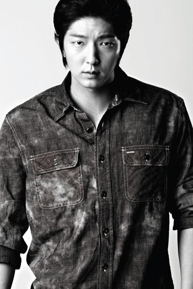 Joon-Gi Lee