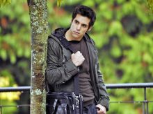 Jordan Bridges #444562 picture (Landscape Medium)