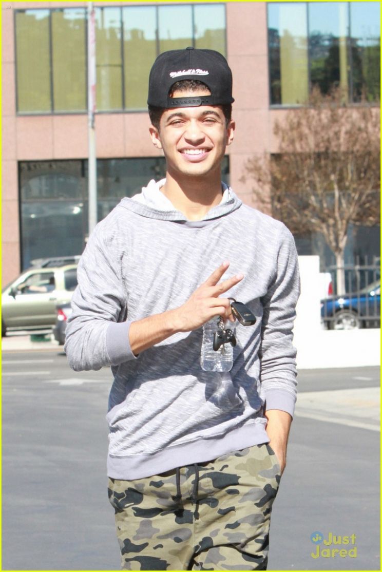 Jordan Fisher