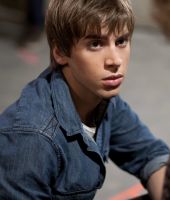 Jordan Gavaris