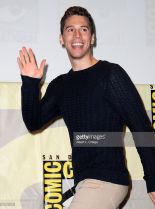 Jordan Gavaris