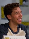 Jordan Gavaris