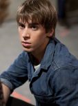 Jordan Gavaris