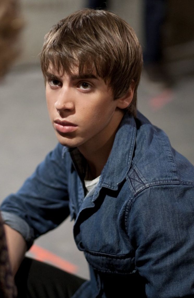 Jordan Gavaris