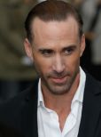 Joseph Fiennes