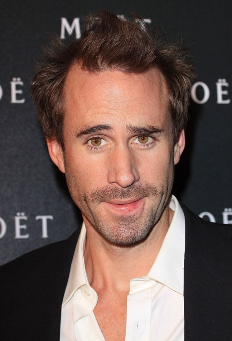 Joseph Fiennes