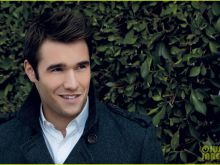 Josh Bowman