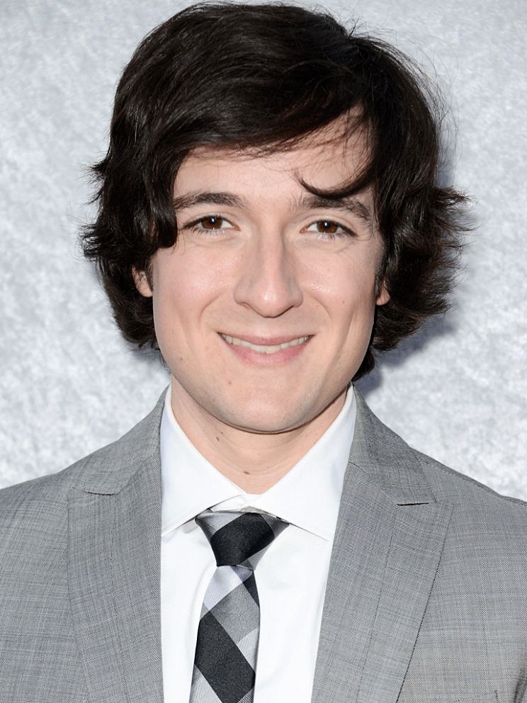 Josh Brener