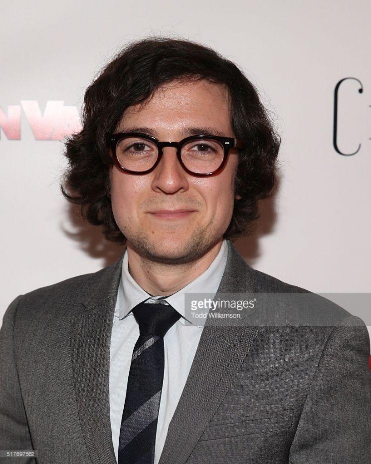 Josh Brener