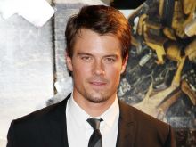 Josh Duhamel photo