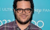 Josh Gad