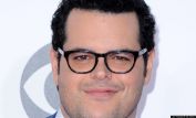 Josh Gad