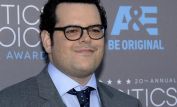 Josh Gad