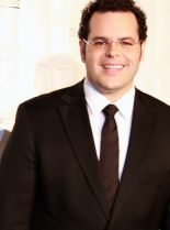 Josh Gad